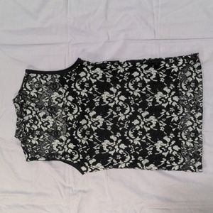 IDA Fashion - Black and White Lace Sleeveless Top